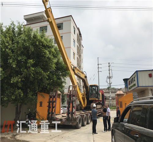 小型挖掘機(jī)伸縮臂